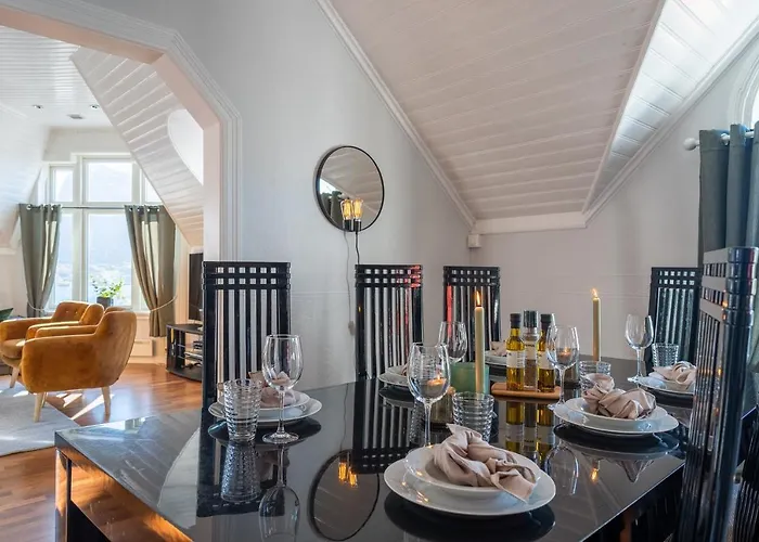 Enter - Exclusive 4 Bedroom *