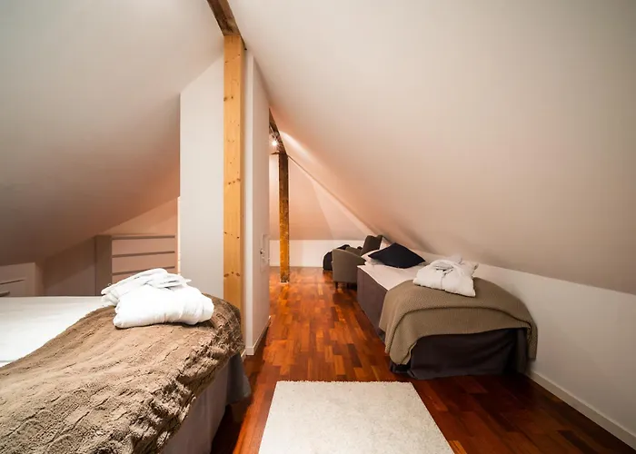 Enter - Exclusive 4 Bedroom